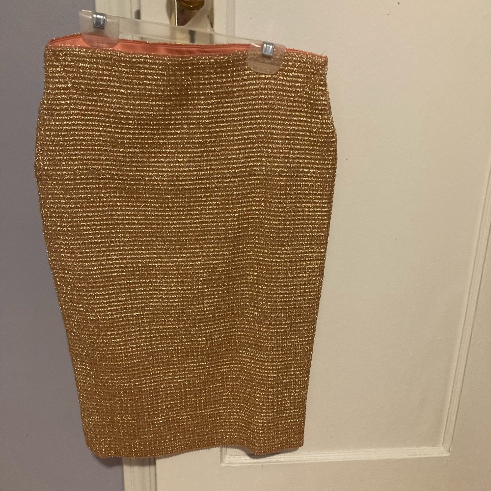 Size small pink pencil skirt knee length